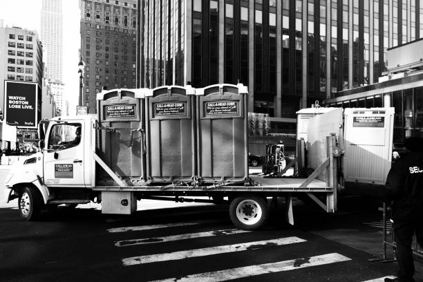 Best Best portable toilet rental  in Spring Hill, FL